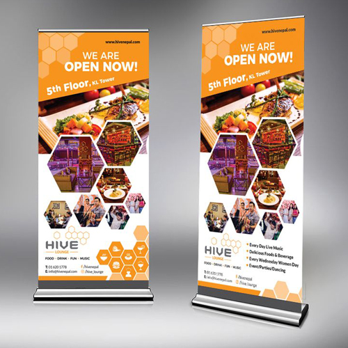 standee